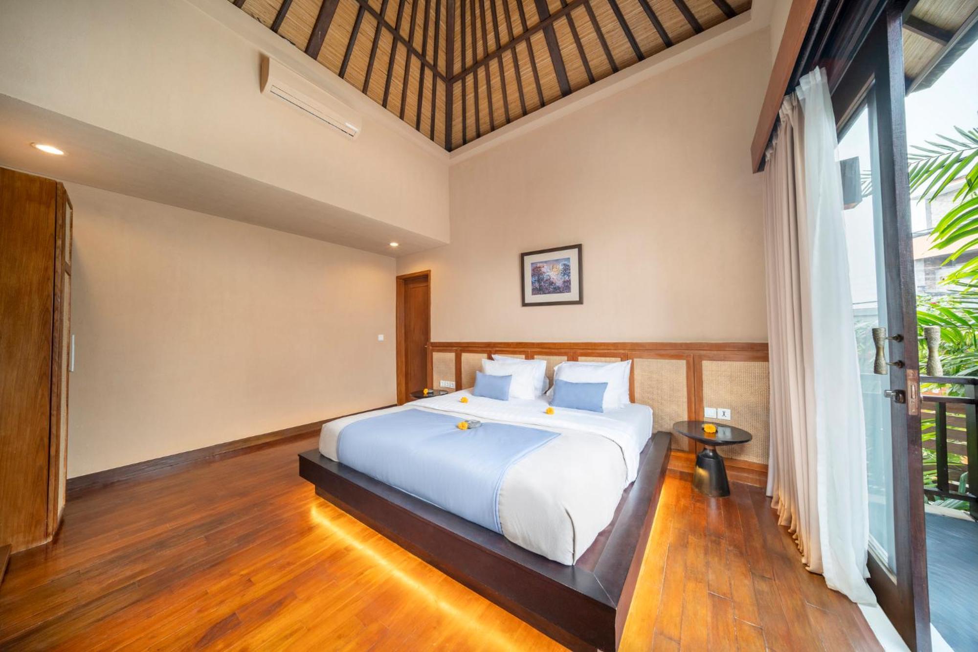 Canggu Circle Villa By Ini Vie Hospitality Екстер'єр фото