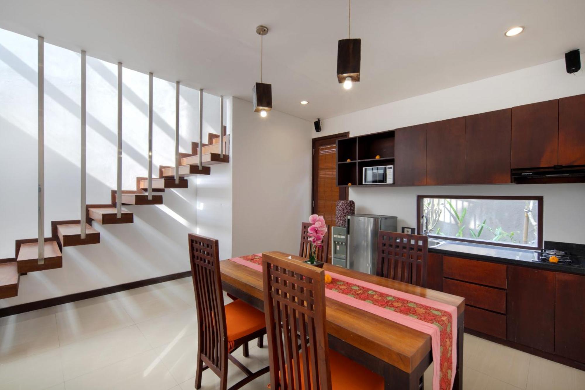 Canggu Circle Villa By Ini Vie Hospitality Екстер'єр фото