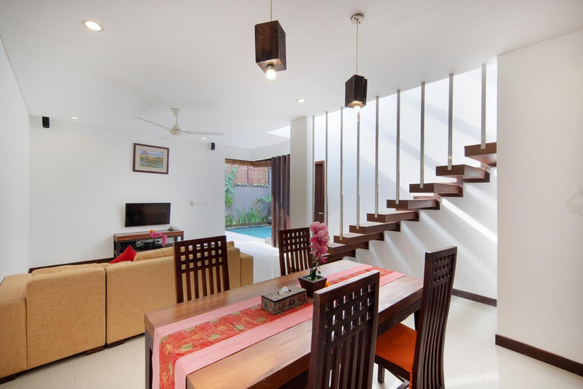Canggu Circle Villa By Ini Vie Hospitality Екстер'єр фото