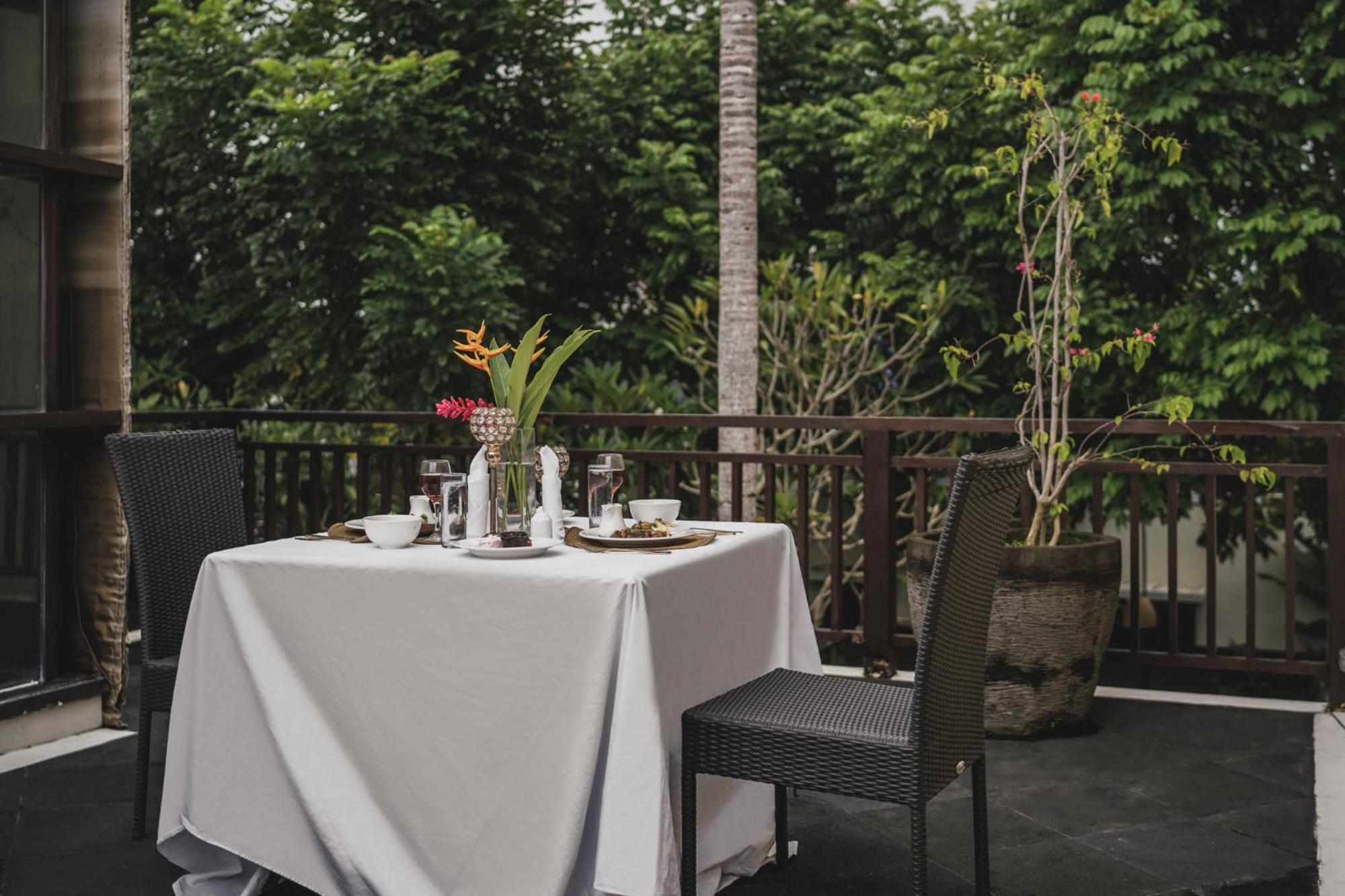 Canggu Circle Villa By Ini Vie Hospitality Екстер'єр фото